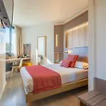 Le Hotel 4*