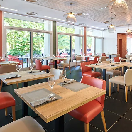 Le Hotel 4*