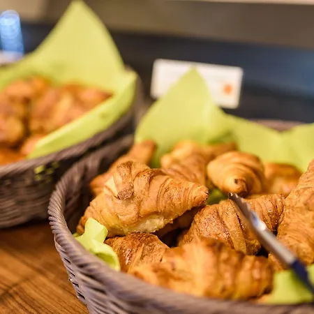 オテル ル 4* バイヨンヌ