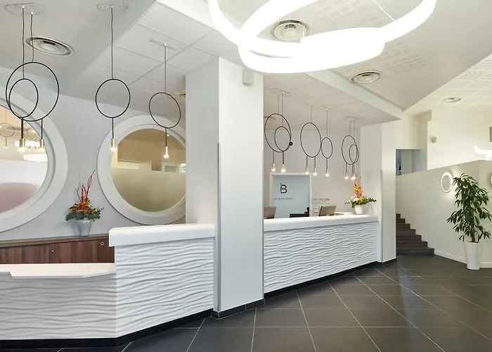 Le Hotel Bayonne