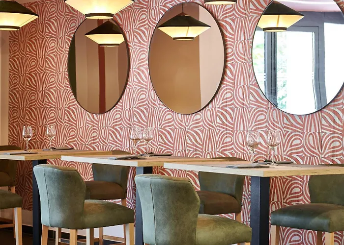 Le Hotel