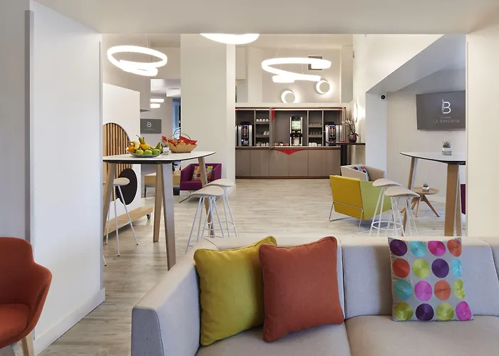 Le Hotel